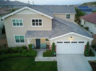 25360 Apache Hill Cir, Menifee, CA 92584