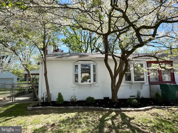 700 Dover Ct, Wallingford, PA 19086