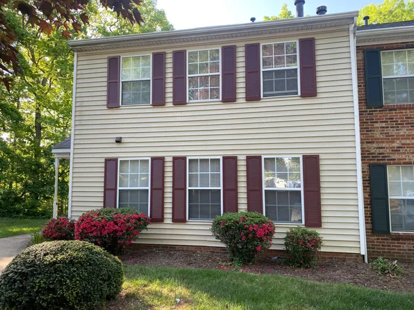 1390 Minor Ridge Ct, Charlottesville, VA 22901