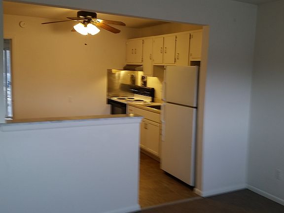 2nd image of 2035 Key West Dr