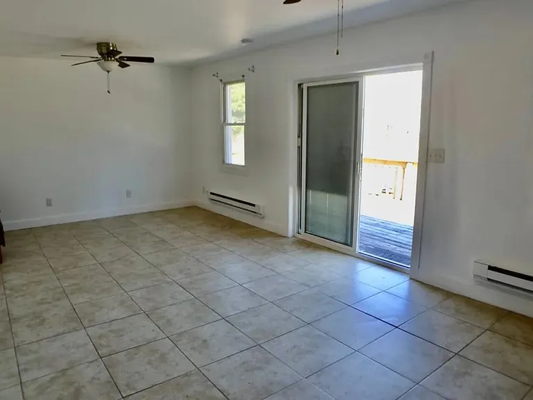 1094 Mountain Ave #2 — Photo 6