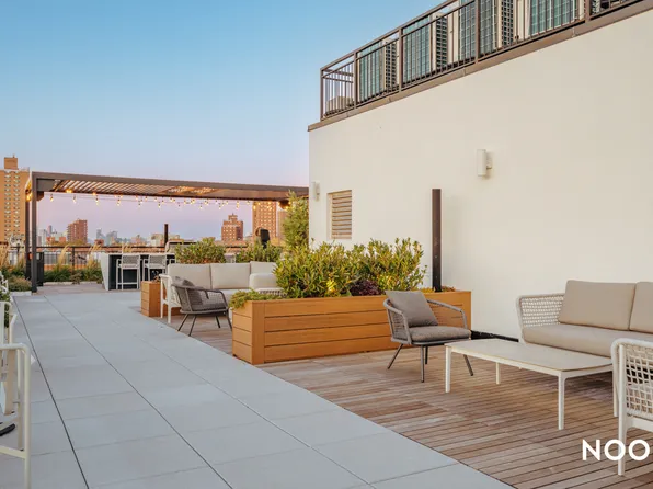 10 Quincy Street image 24 of 27