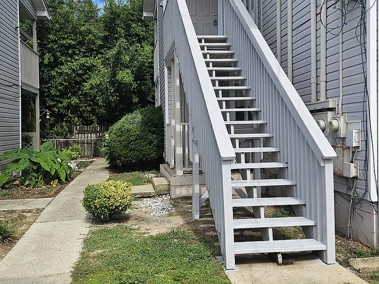 1275 Redwood Ln #B — Photo 22