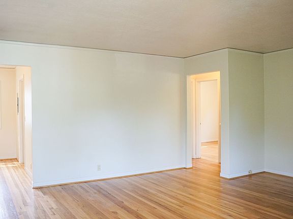 4th image of 2480 NW Quimby St APT 14