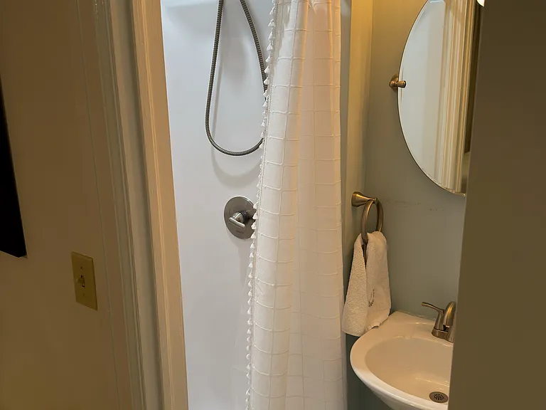 1301 Maxwell St — Photo 11