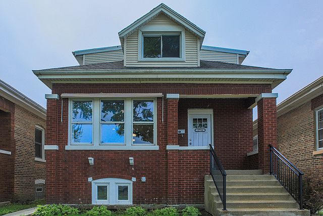 1st image of 2716 N Moody Ave