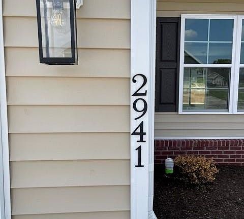 3rd image of 2941 Tumbleweed Trail Ave