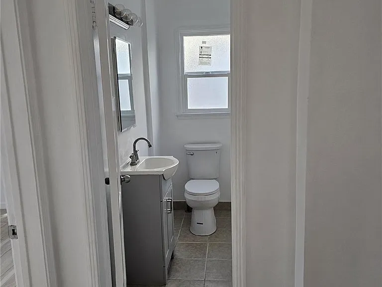 1310 W 89th St — Photo 14