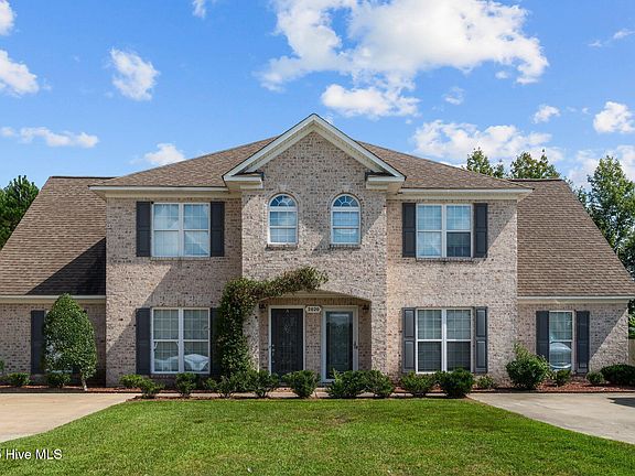 3rd image of 2020 Cambria Dr #A