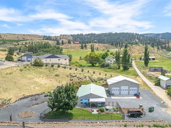 749 Wheeler Hill Road, Wenatchee, WA 98801