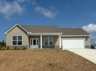 4025 Winter Haven Dr, Cookeville, TN 38501