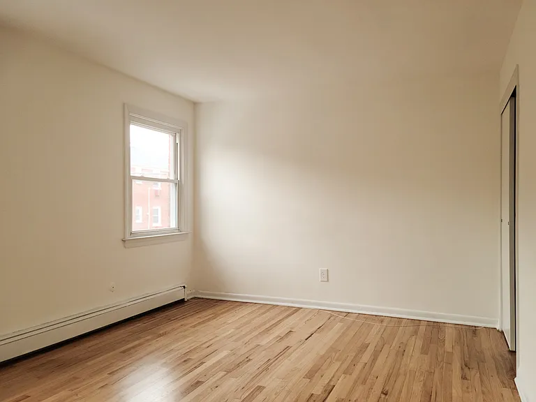 482 Joralemon St #C4 — Photo 6