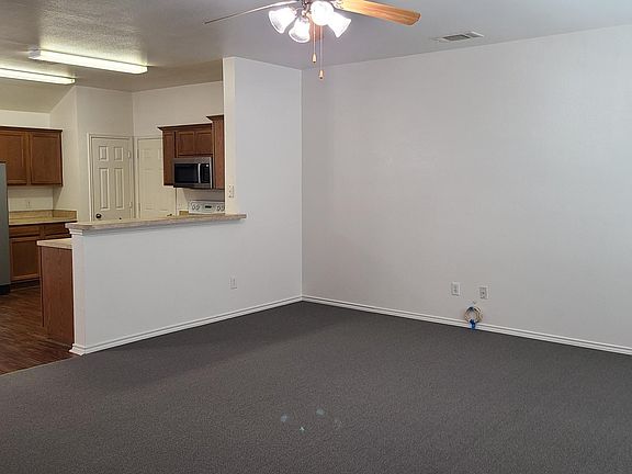 2nd image of 2805 Dana Ln