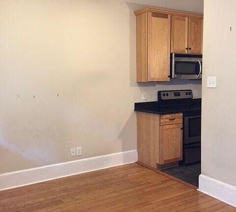 4th image of 1636 Amelia St APT 6