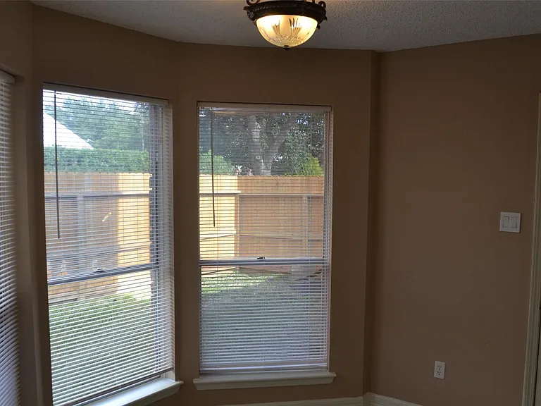 4203 Field Meadow Dr — Photo 14