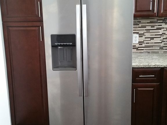 4th image of 189 St Pauls Ave #1
