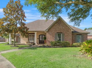 405 Hidden Wood Dr, Lafayette, LA 70508