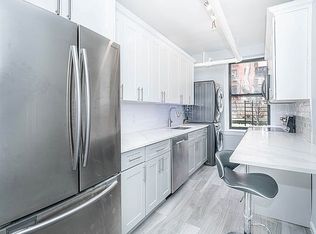 24-40 28th St #B, Astoria, NY 11102