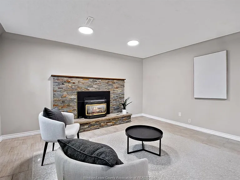 5710 Dalton Ave — Photo 24