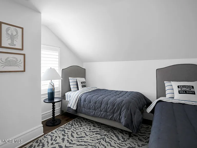 208 Neptune Pl — Photo 34