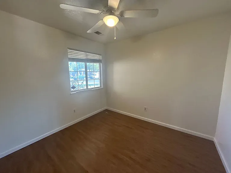 1589 Joett Dr — Photo 10