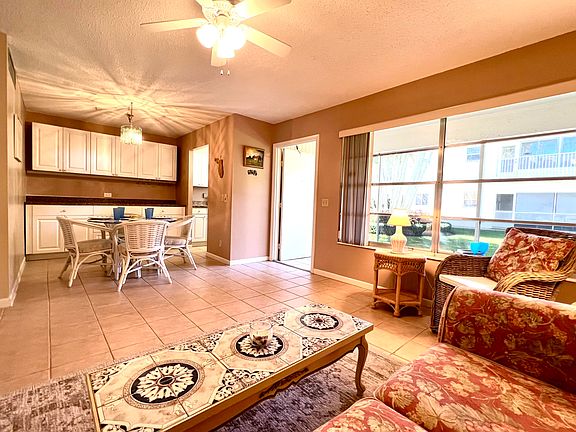 4th image of 640 Snug Harbor Dr APT F7