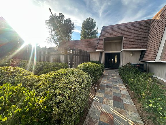 5th image of 17022 Saint Andrews Dr
