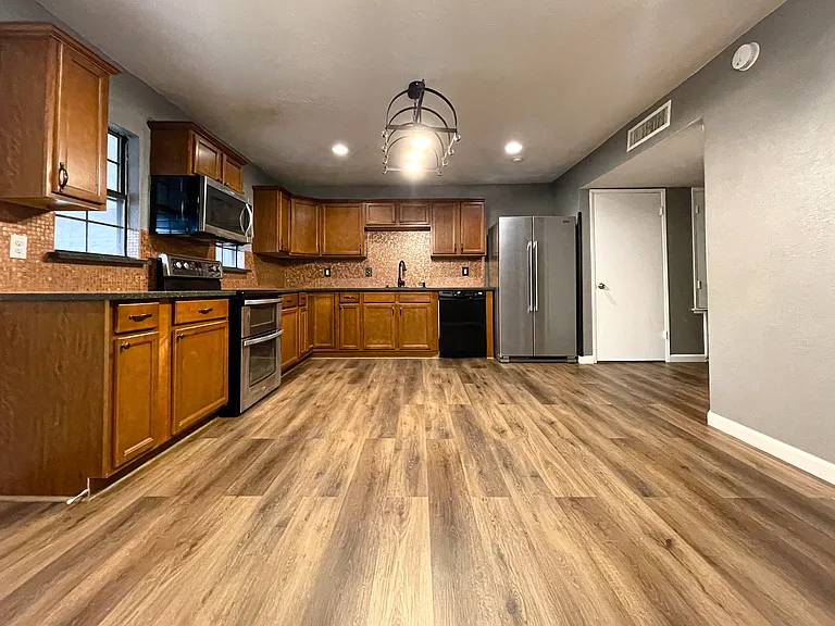 7450 Emory Oak Ln — Photo 5