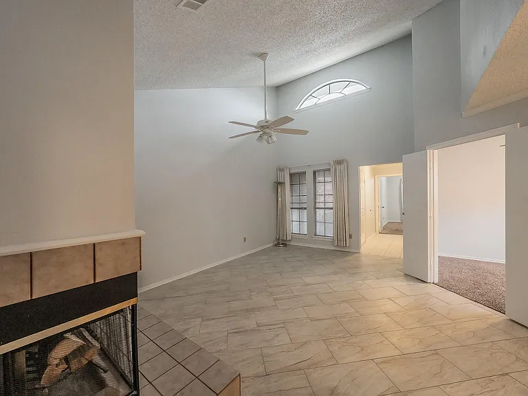 2800 Keller Springs Rd #10 — Photo 3