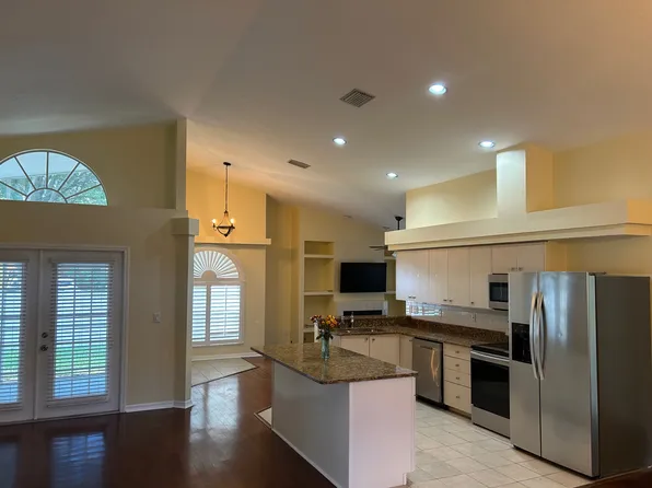 5862 Toucan Pl, Clearwater, FL 33760