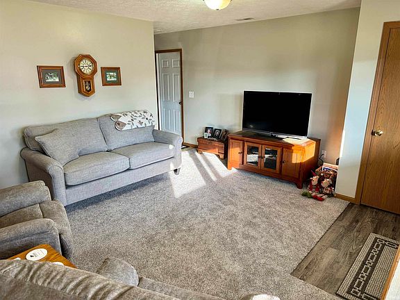 5th image of 304 S Wood St #304A-304B