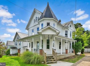 52 E Main St, Fawn Grove, PA 17321