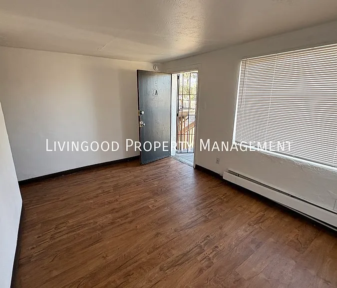 225 E Brookside St #1A — Photo 4