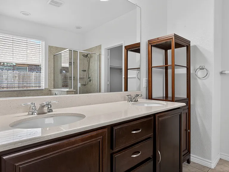8728 Maple Ridge Trl — Photo 18