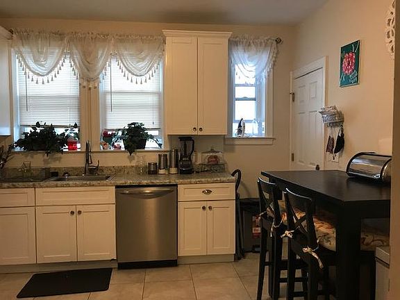 2nd image of 534 Broadway #2R