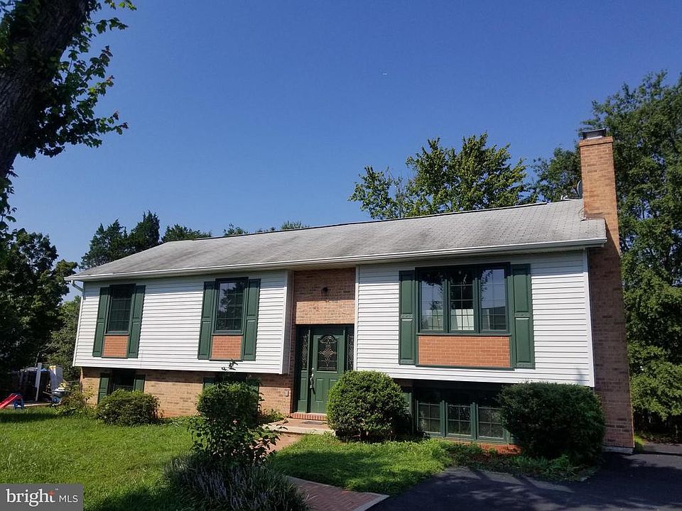 Updated split level with great curb appeal