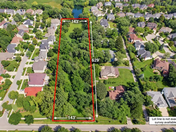 5725 S Wilmette Ave, Westmont, IL 60559
