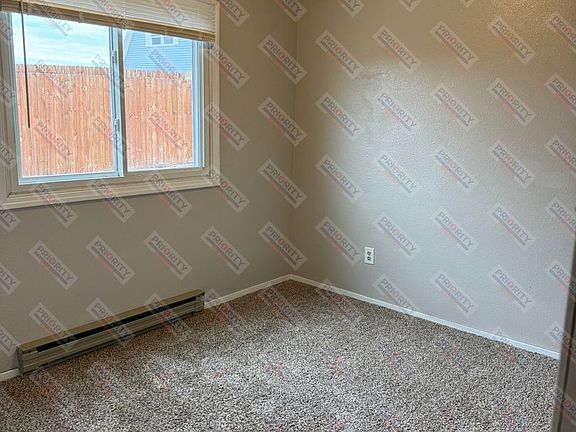 5th image of 532 Oregon Ave APT 1