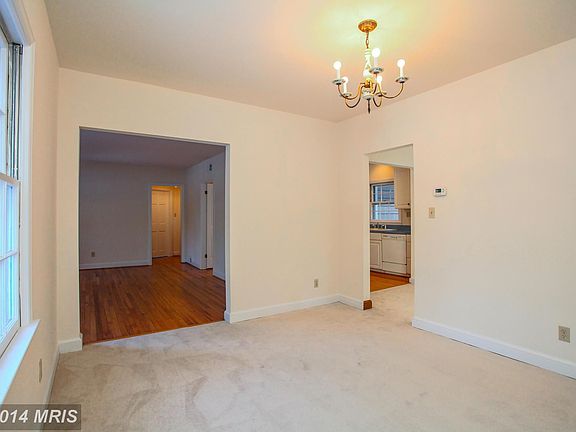 4th image of 1301 Tracy Pl