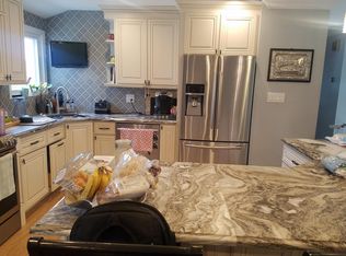 477 Hilda St, East Meadow, NY 11554