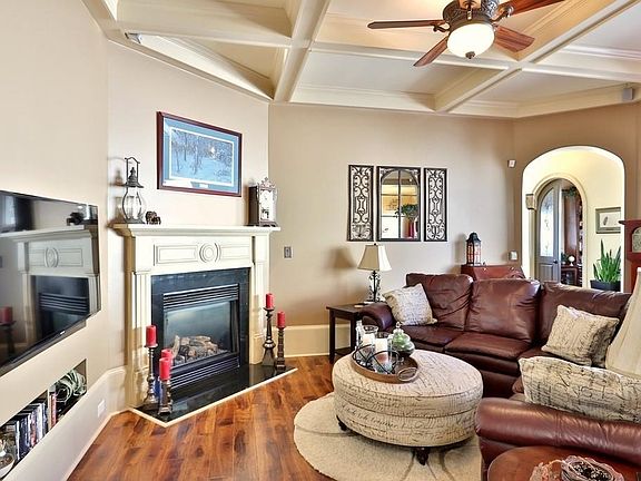 4th image of 517 Rocking Porch Way