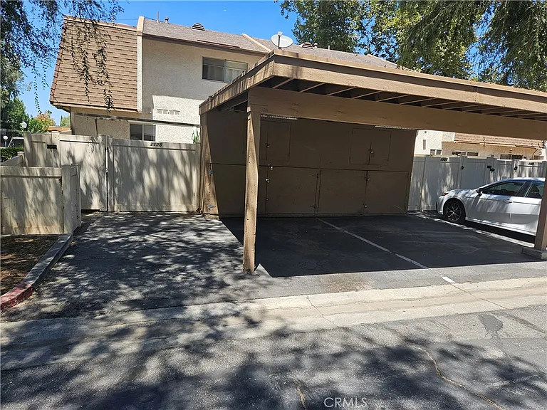 1151 Clark St — Photo 18
