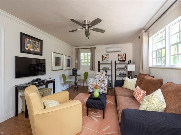 1510 Logan Ct, Naples, FL 34116