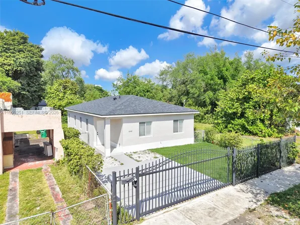 6940 NW 5th Pl, Miami, FL 33150