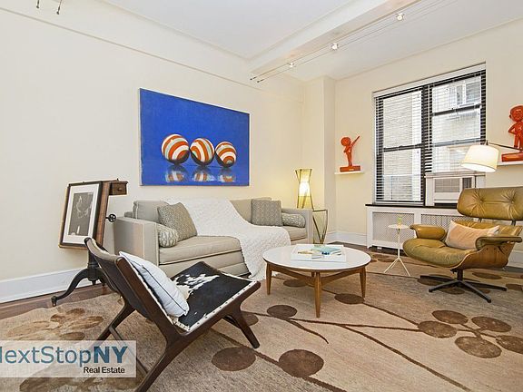 2nd image of 12 W 72nd St APT 5H
