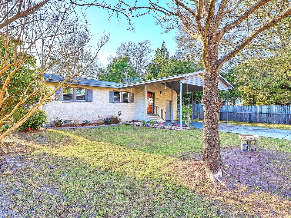 1st image of 4633 Farmal St