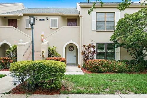 2453 Egret Blvd #1 Photo 1