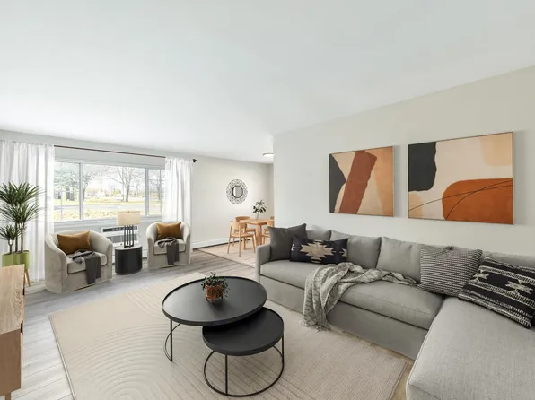 12019 W Burleigh St APT 102, Wauwatosa, WI 53222