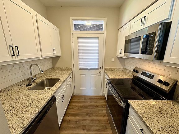 3rd image of 7157 Lyndover Pl #2