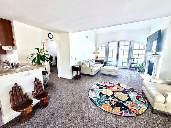 4th image of 1430 Colby Ave Unit 303
